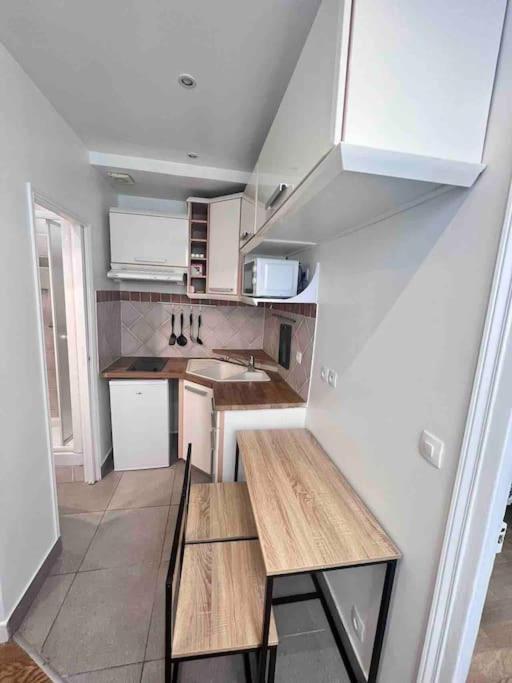 Super Appartement T2 Proche De Tour Eiffel Paris Luaran gambar