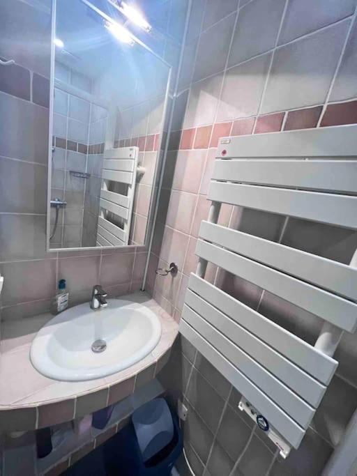 Super Appartement T2 Proche De Tour Eiffel Paris Luaran gambar